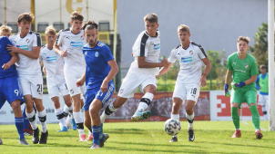 Fotbal kromě profesionálů už letos nebude