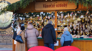 Agresivní muž putoval z jarmarku rovnou na záchytku