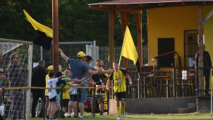 Sady spláchly Strání