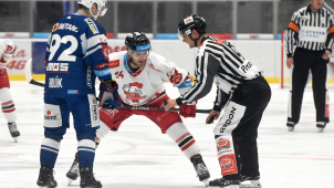 Hokejisté HC Olomouc prohráli ve Varech