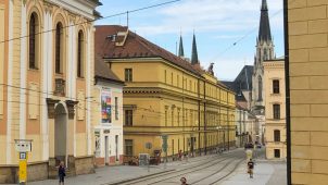 Po třech letech prodáno, stát se zbaví Hanáckých kasáren