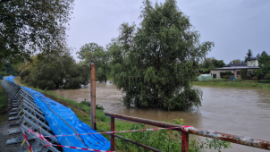V Olomouci hrozí lokální rozlivy a spodní voda. Většinu vody zvládnou hráze