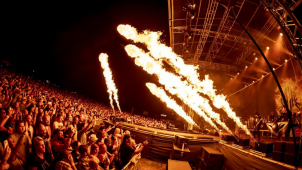 Víkend nabízí hity skupiny ABBA, hvězdy v parku i festival u vody