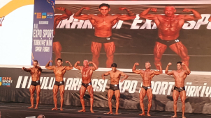 Kulturista Patrik Šerý dobývá východní polokouli