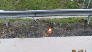 Řidič na dálnici sjel z cesty, policie pátrá po svědcích