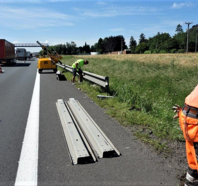 Dálnici u Prostějova čeká výměna svodidel, řidiče zdržení