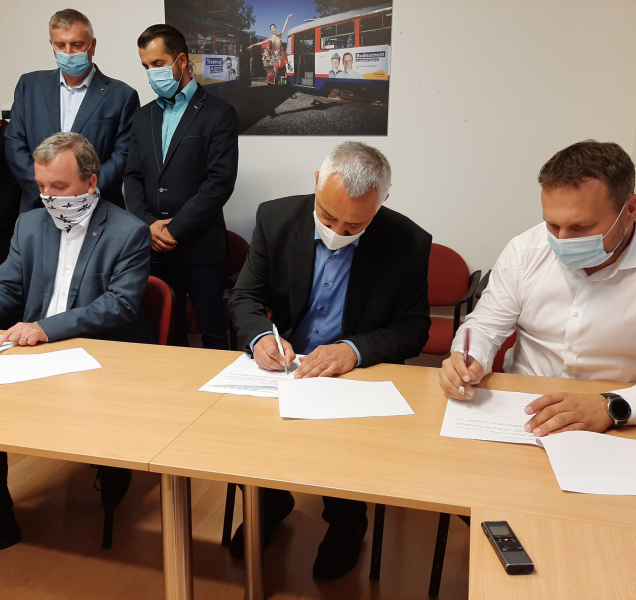 Piráti a STAN, Spojenci a ODS složili koalici, hejtmanem Suchánek