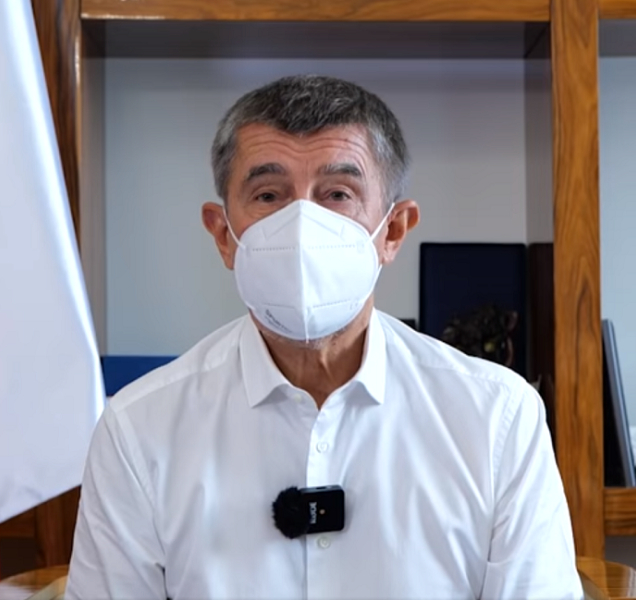 Babiš: Vážení spoluobčané, zůstaňte doma, hraje se i o Vánoce