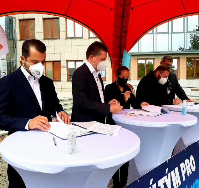 Piráti a STAN, Spojenci a ODS podepsali koaliční smlouvu