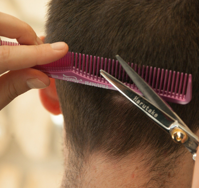 Do kadeřnictví s negativním testem. Kde se nechat otestovat?