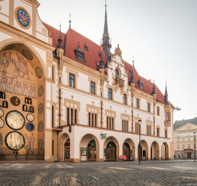 Opravená olomoucká radnice se uchází o titul Stavba roku 2021