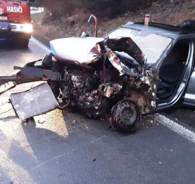Tragédie u Mohelnice, řidič zemřel, matka a děti jsou v nemocnici