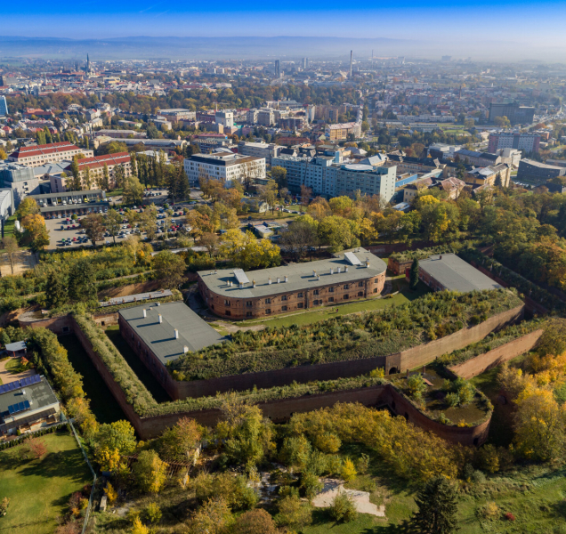 Fort Tafelberg: Od armády, přes nemocniční archiv, až po muzeum?