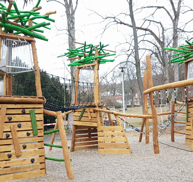 Tyršovy sady ve Šternberku zdobí nová stromověž