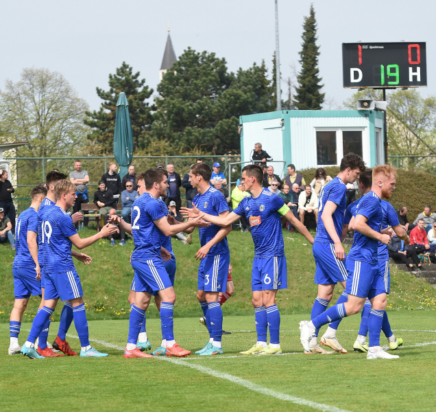 Vepřek zůstává, v Sigmě prodloužil o rok