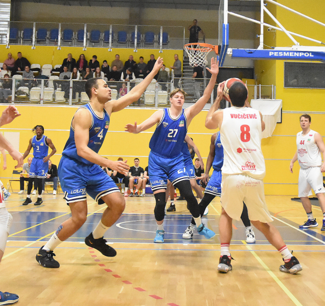 BK REDSTONE ztratil doma s USK