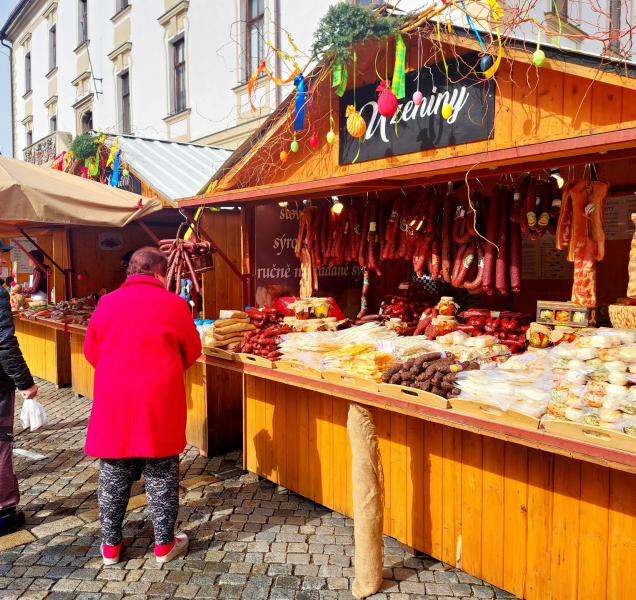 Velikonoční Horní náměstí: v neděli u radnice zahraje cimbálovka