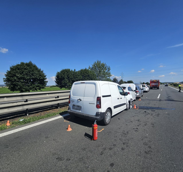 Na dálnici před Olomoucí dnes havarovalo několik aut