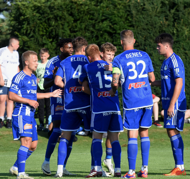 Fotbalisté SK Sigma dali trojku Trenčínu