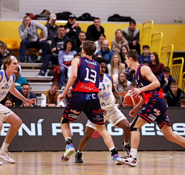 Basketbalisté BK Olomouc prohráli doma s Brnem