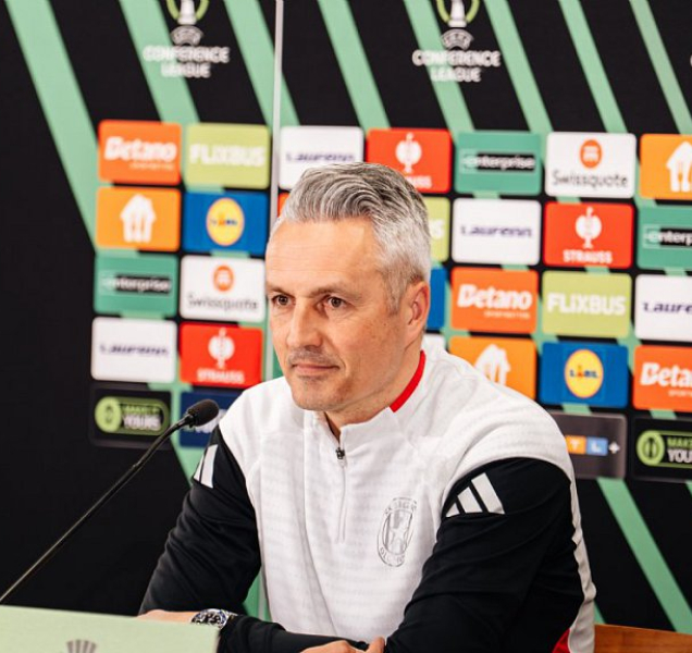 Jsme tu proto, abychom favoritovi postup zmařili, říká trenér Janotka