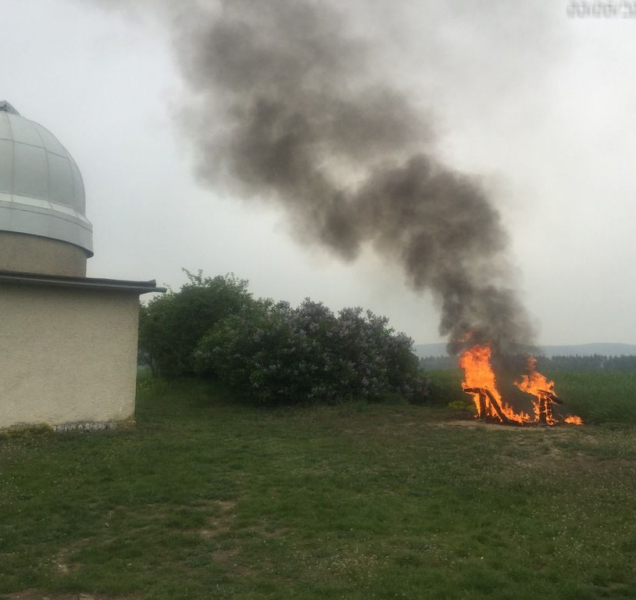 U hvězdárny hořelo