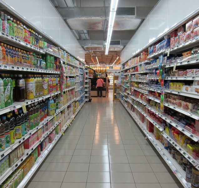 Muž na Litovelsku chtěl z obchodu odejít bez placení