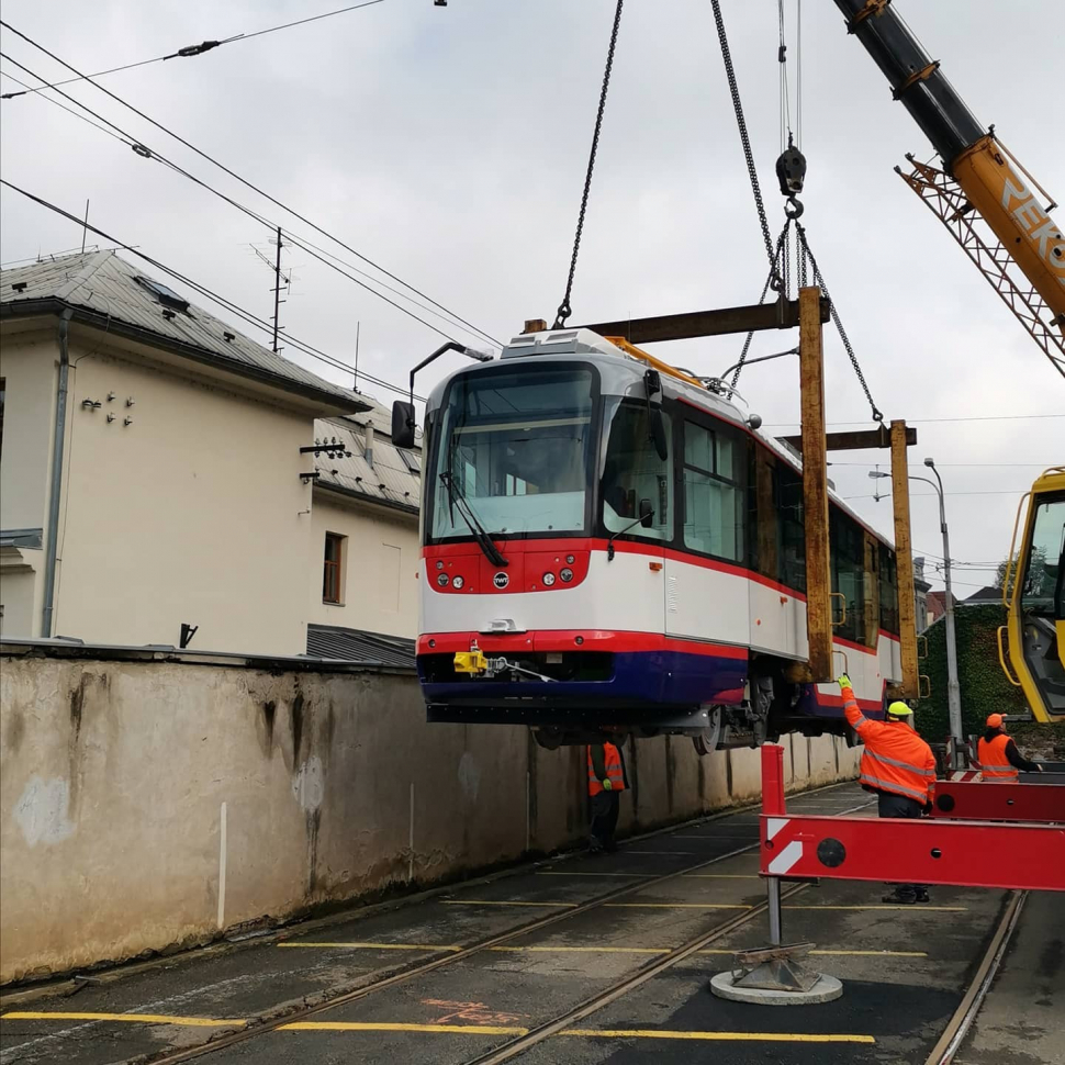 Staronová tramvaj doplnila vozový park DPMO