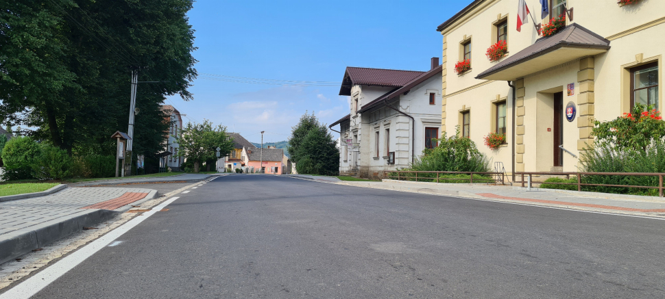 Po nové silnici jezdí řidiči přes Rudu nad Moravou