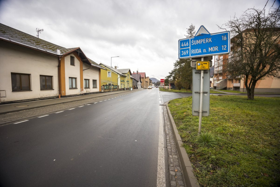 Přes Hanušovice už projedete po nové silnici