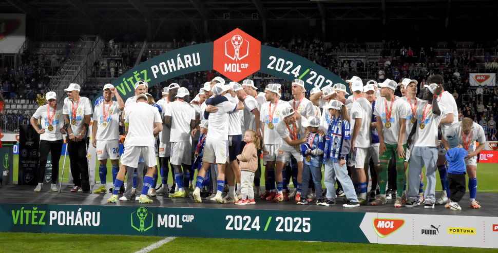 Po třinácti letech zase pohár, Sigma nedala Spartě šanci