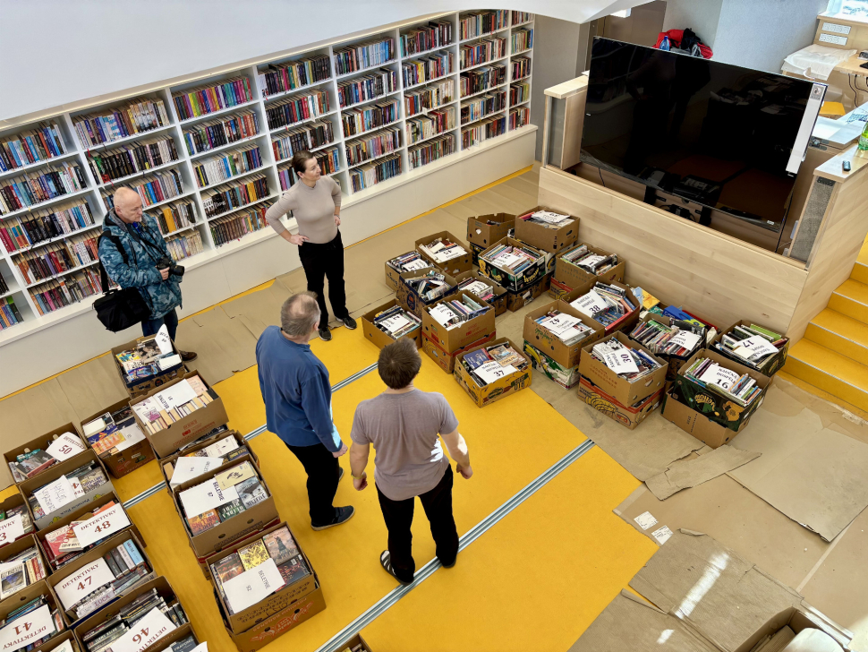 Klouzačkou mezi knihy. V bývalé kotelně bude veselo